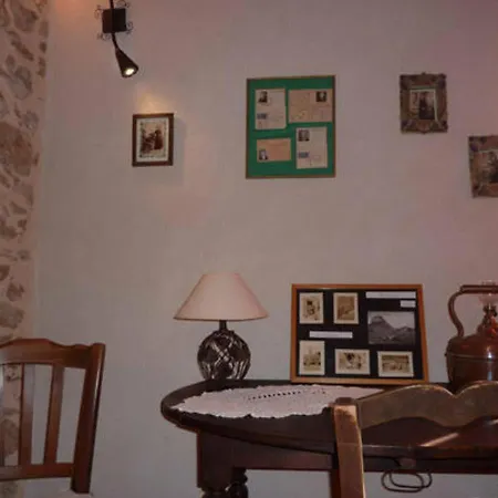 Montségur, 3 Pièces, 4 Personnes - Fr-1-419-245 Montségur